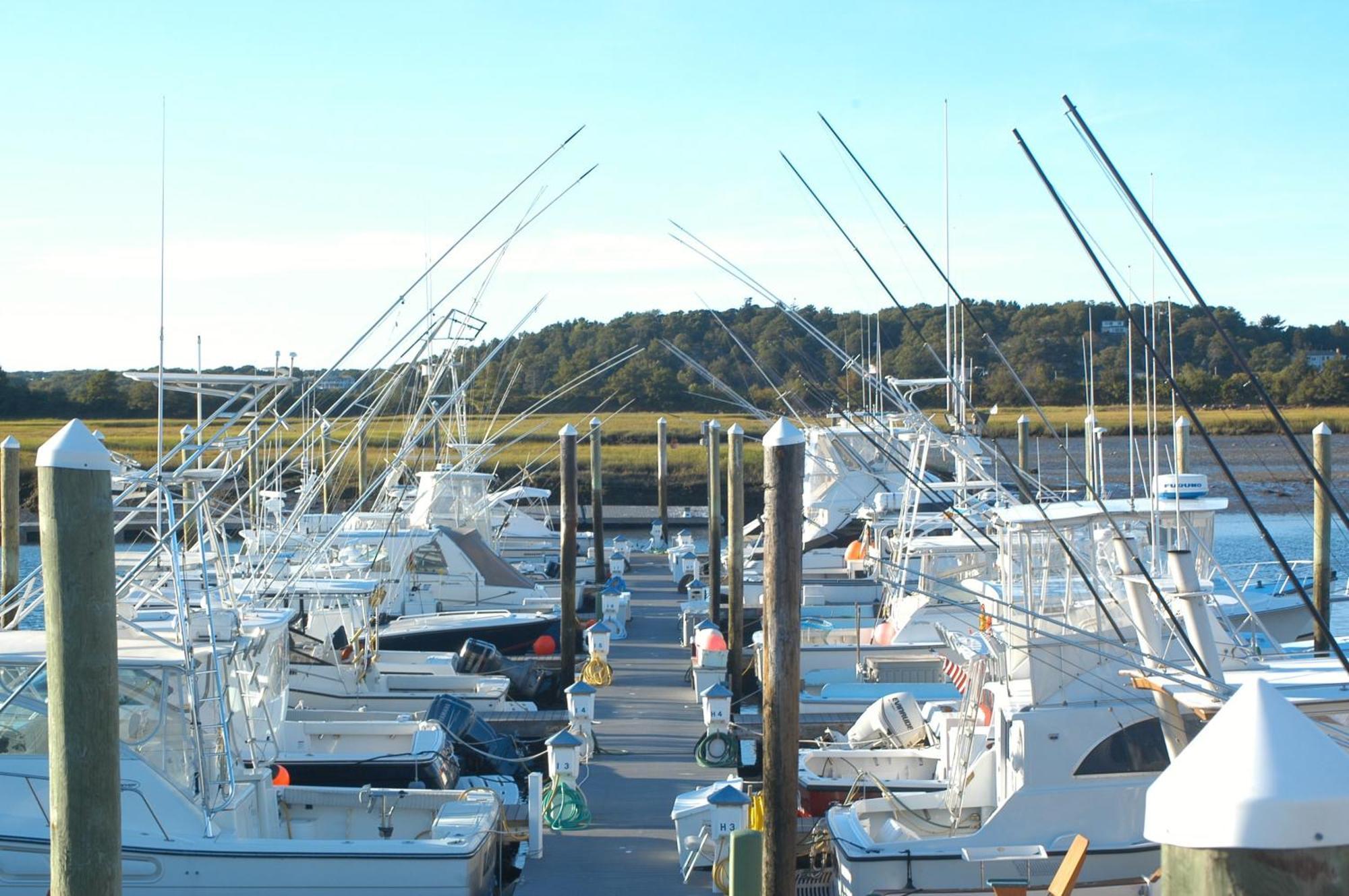 The Hotel At Cape Ann Marina Gloucester Exterior photo