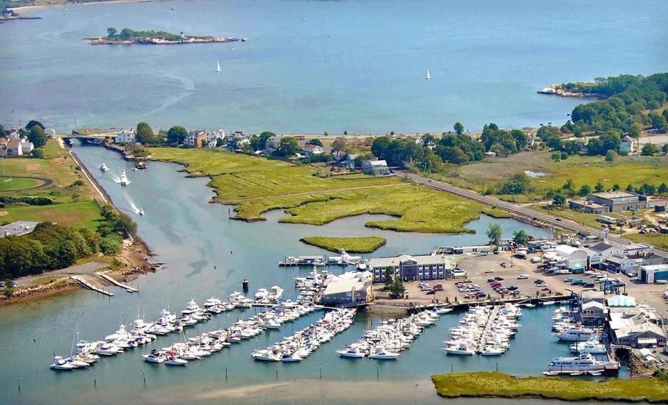 The Hotel At Cape Ann Marina Gloucester Exterior photo